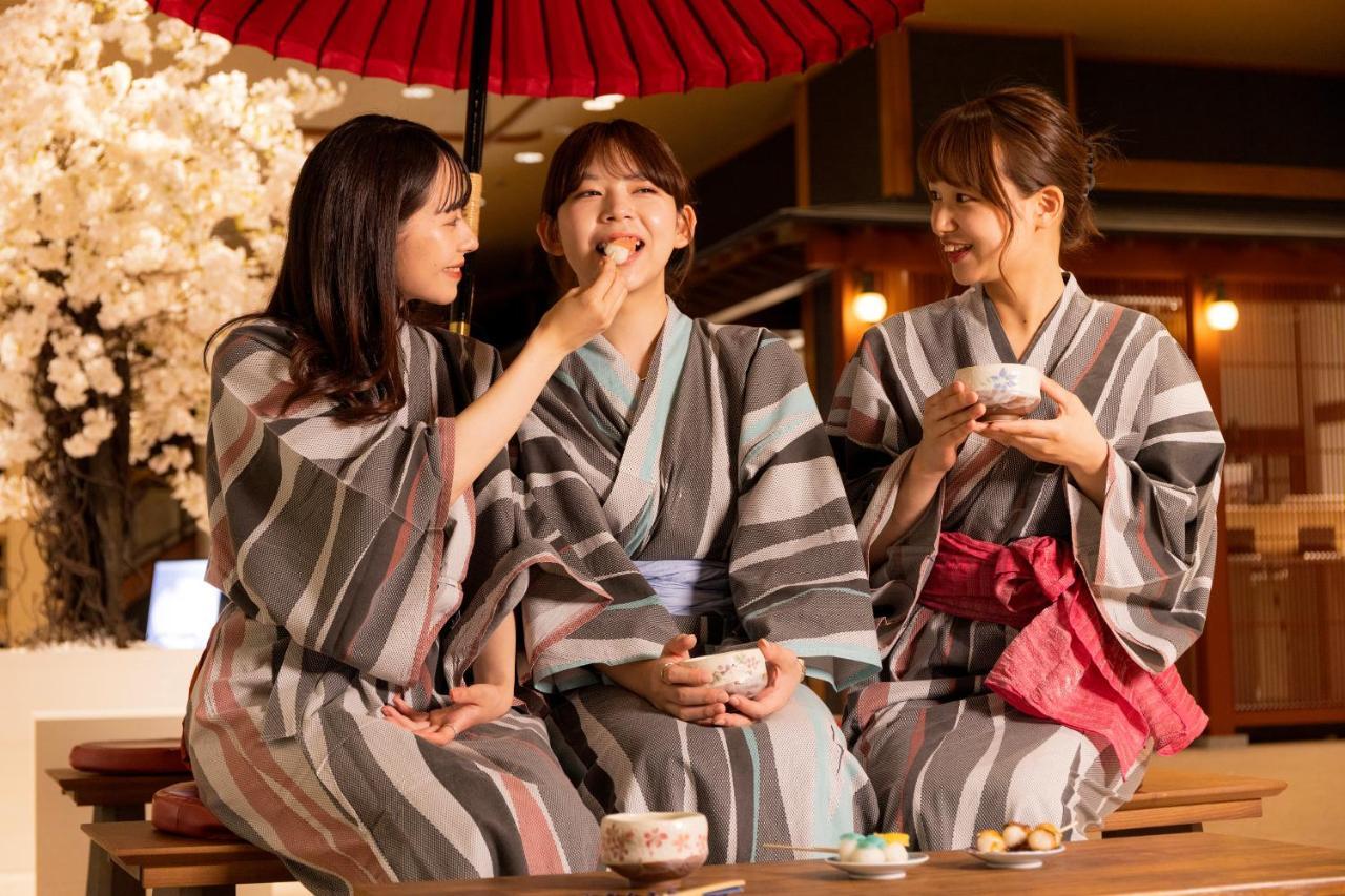 Yamanakaonsen Ohanami Kyubei Каґа Екстер'єр фото