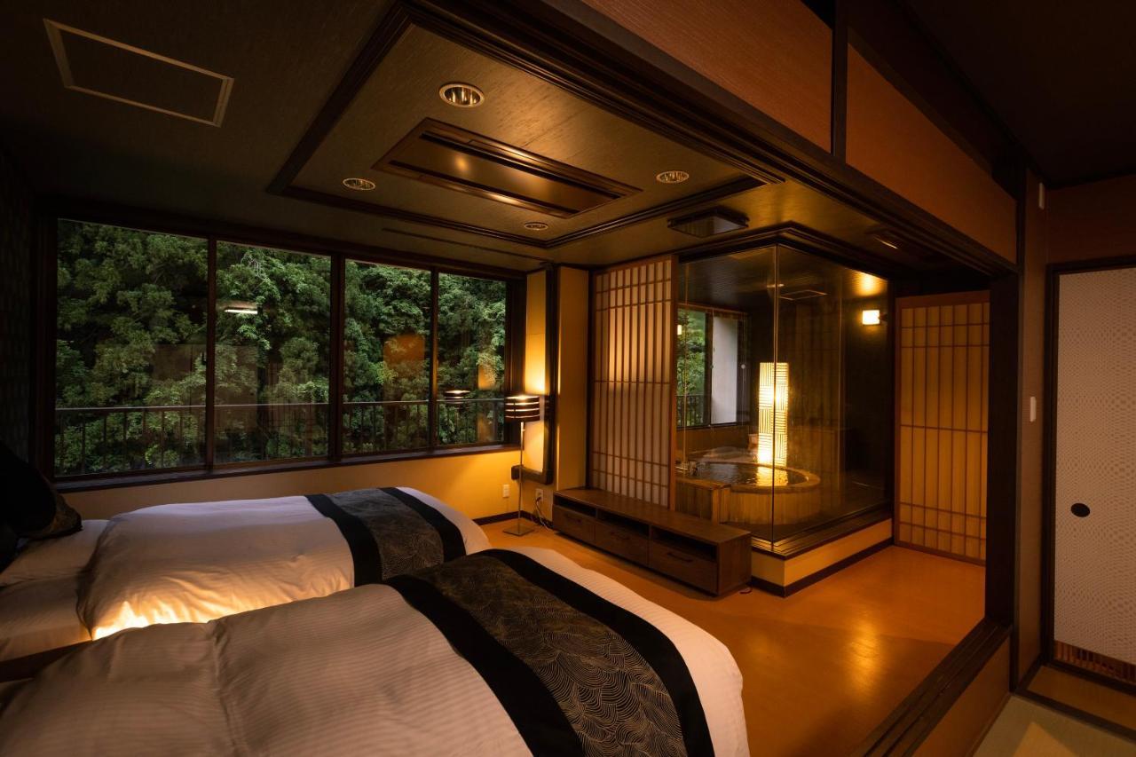 Yamanakaonsen Ohanami Kyubei Каґа Екстер'єр фото