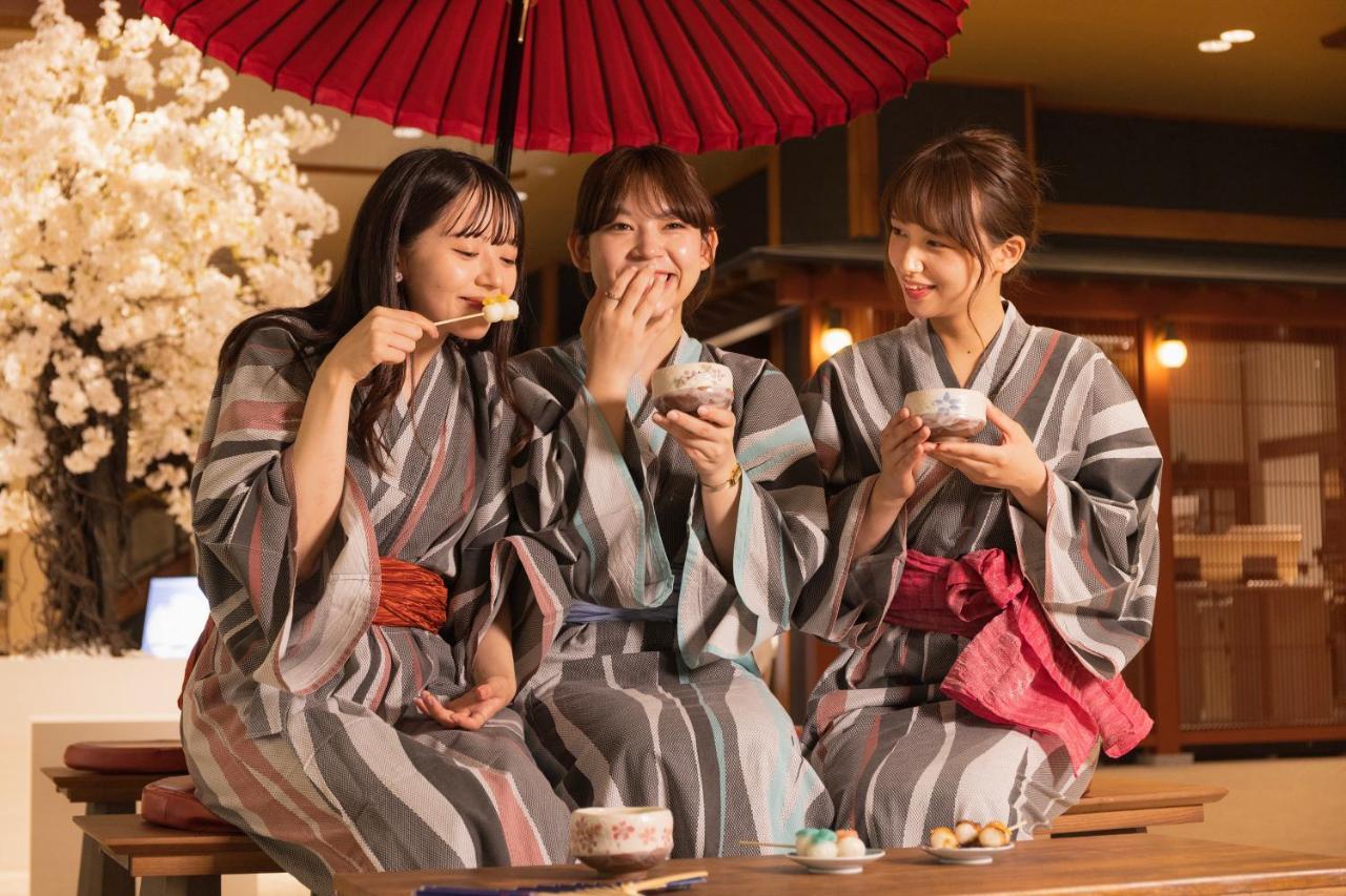 Yamanakaonsen Ohanami Kyubei Каґа Екстер'єр фото