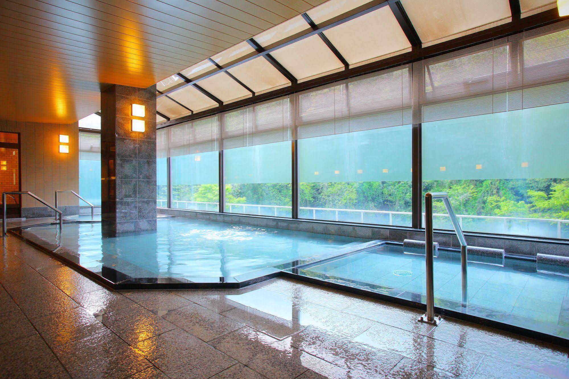 Yamanakaonsen Ohanami Kyubei Каґа Екстер'єр фото